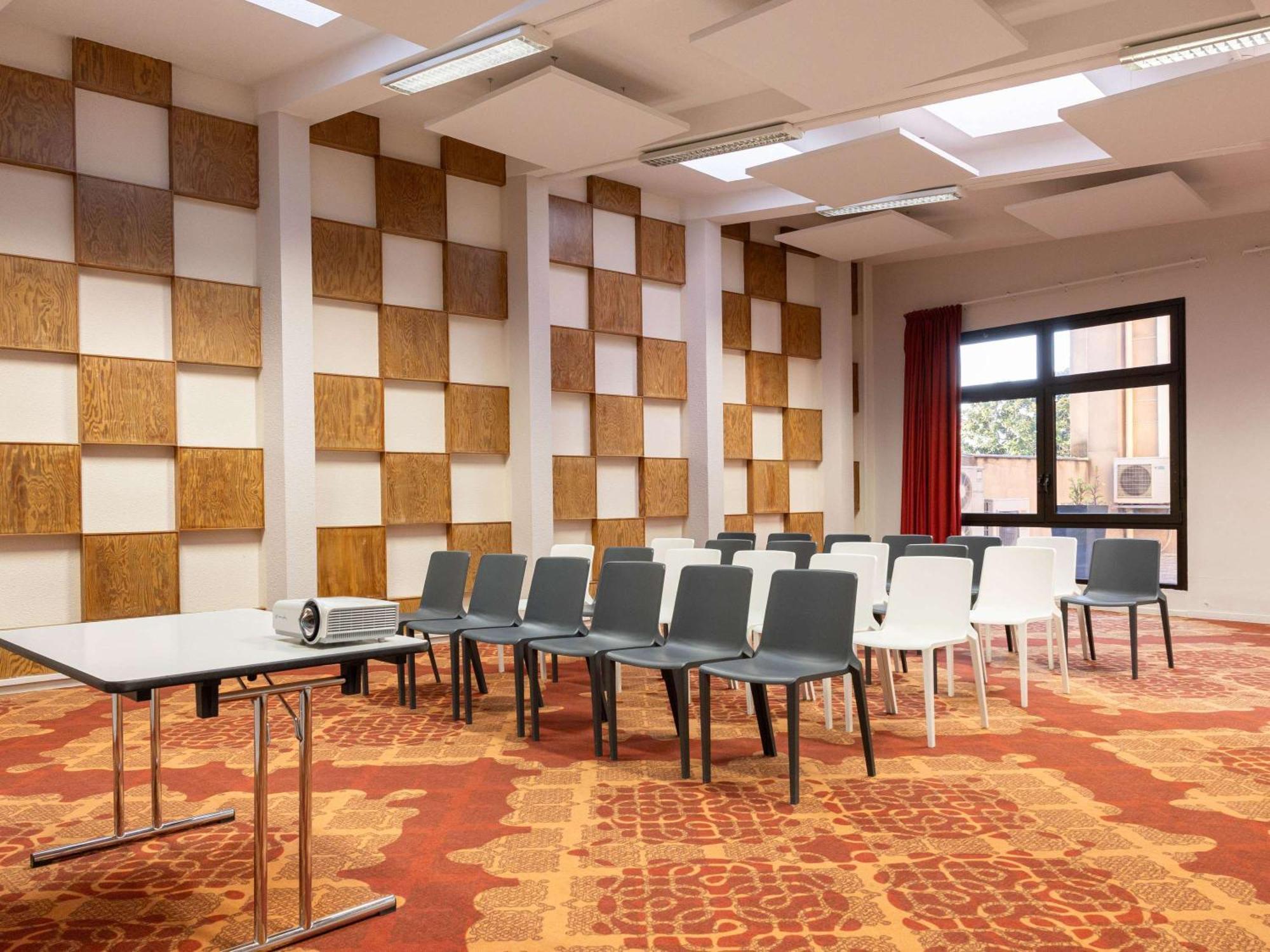 Ibis Styles Albi Centre Le Theatro Otel Dış mekan fotoğraf