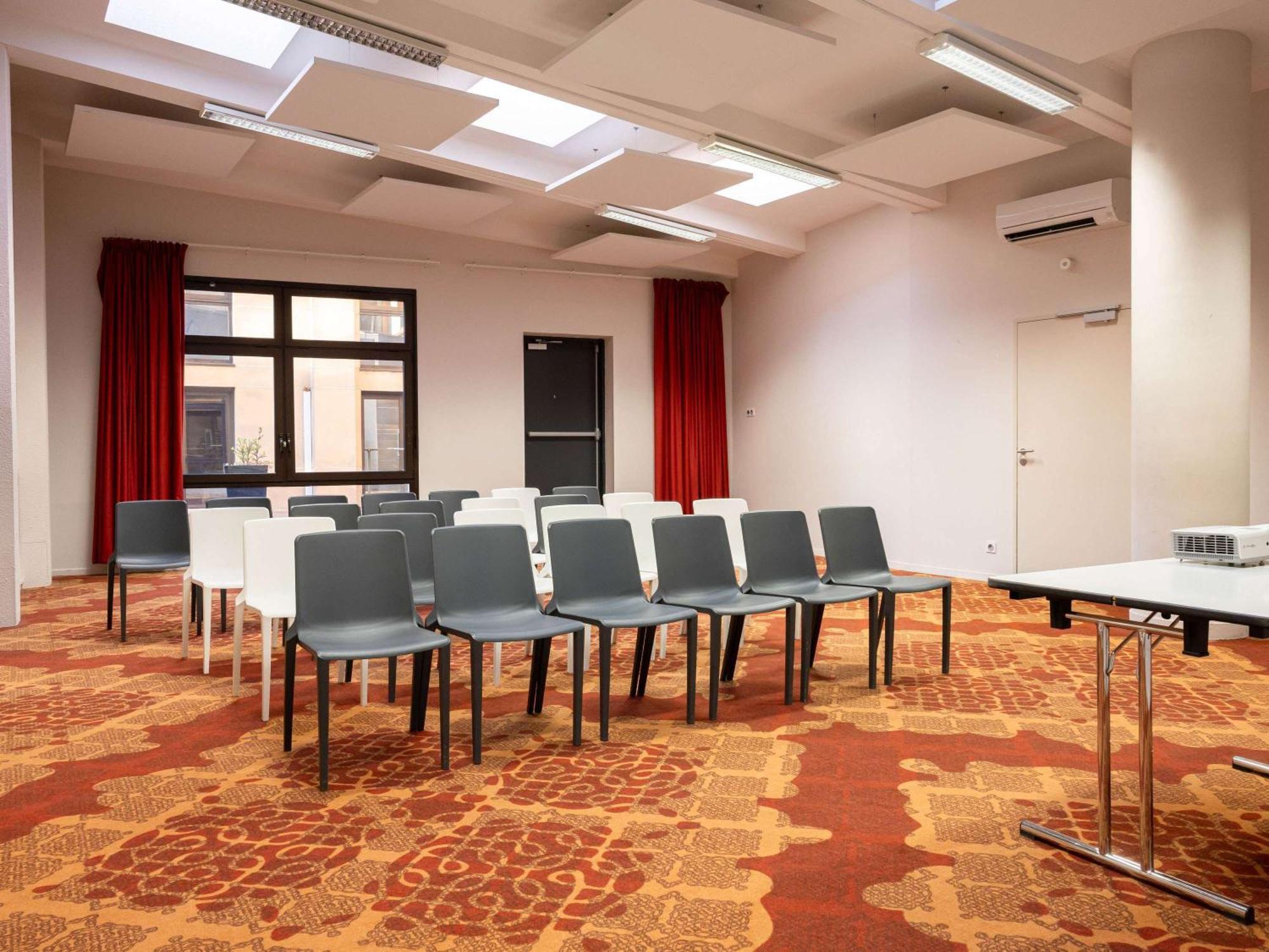 Ibis Styles Albi Centre Le Theatro Otel Dış mekan fotoğraf